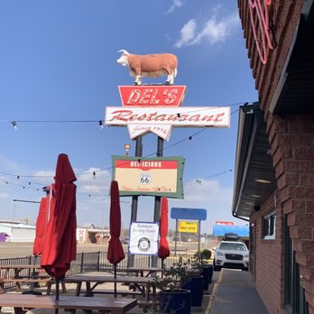Del's Restaurant - Breakfast & Brunch Near Me - Tucumcari, New Mexico