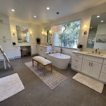 Safe Side Builders - Main bath - All new flooring, custom cabinetry, new shower tile and lighting. - General Contractors Near Me - Los Angeles, California Safe Side Builders - Main bath - All new flooring, custom cabinetry, new shower tile and lighting. - General Contractors Near Me - Los Angeles, California