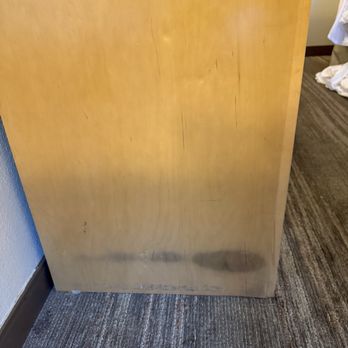 Hampton Inn Nashville/Vanderbilt - Mold on dresser. - Hotels Near Me - Nashville, Tennessee Hampton Inn Nashville/Vanderbilt - Mold on dresser. - Hotels Near Me - Nashville, Tennessee
