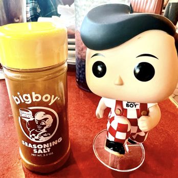 Bob’s Big Boy - American Near Me - Burbank, California
