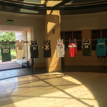 Nike - Steve prefontaine museum nba jerseys - Shoe Stores Near Me - Beaverton, Oregon