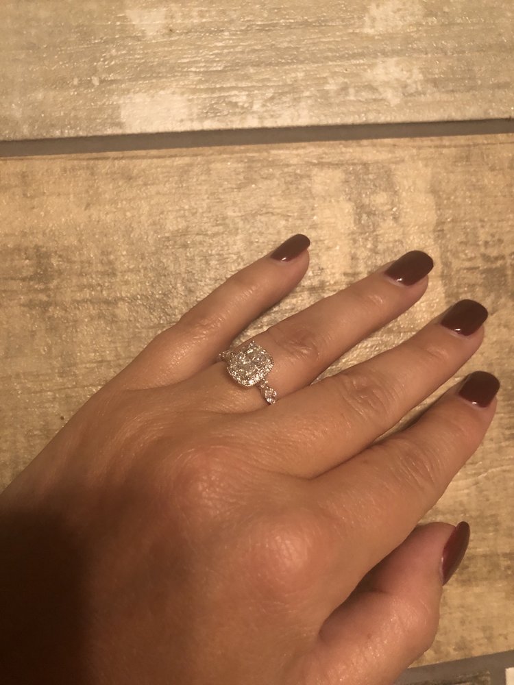 BW JAMES JEWELERS Updated June 2024 11623 Parkside Dr, Knoxville, Tennessee Jewelry