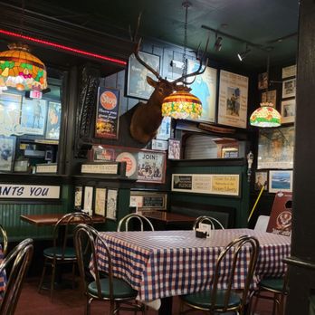 Kilroy's - Inside dining - American Near Me - Springfield, Virginia Kilroy's - Inside dining - American Near Me - Springfield, Virginia