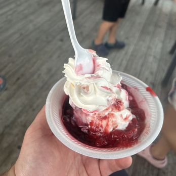 Mister Whippy - Triple berry sundae - Ice Cream & Frozen Yogurt Near Me - Chincoteague Island, Virginia Mister Whippy - Triple berry sundae - Ice Cream & Frozen Yogurt Near Me - Chincoteague Island, Virginia