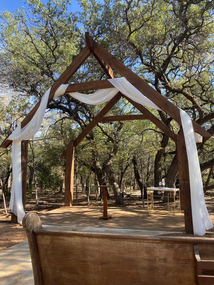 KNOTTED OAKS RANCH 5048 State Hwy 144, Walnut Springs, Texas