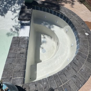 Goodfellas Pool Service - Pool & Hot Tub Service Near Me - Moore, Oklahoma