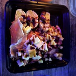 Reale's Italian Cafe - Cheese board