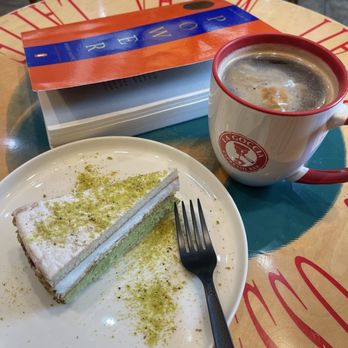 La Goccia Espresso Bar - Coffee & Tea Near Me - Glendale, California La Goccia Espresso Bar - Coffee & Tea Near Me - Glendale, California