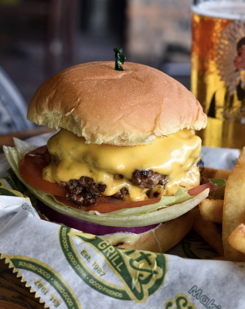 SPORTS GRILL SOUTH MIAMI Updated September 2024 396 Photos & 325