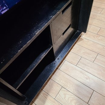 El Rancho Motel - TV Cabinet. Too cheap to paint, eh - Hotels Near Me - Yuma, Arizona El Rancho Motel - TV Cabinet. Too cheap to paint, eh - Hotels Near Me - Yuma, Arizona