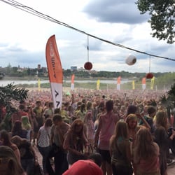 Festiwal Kolorów w Warszawie - Kolory powoli opadają