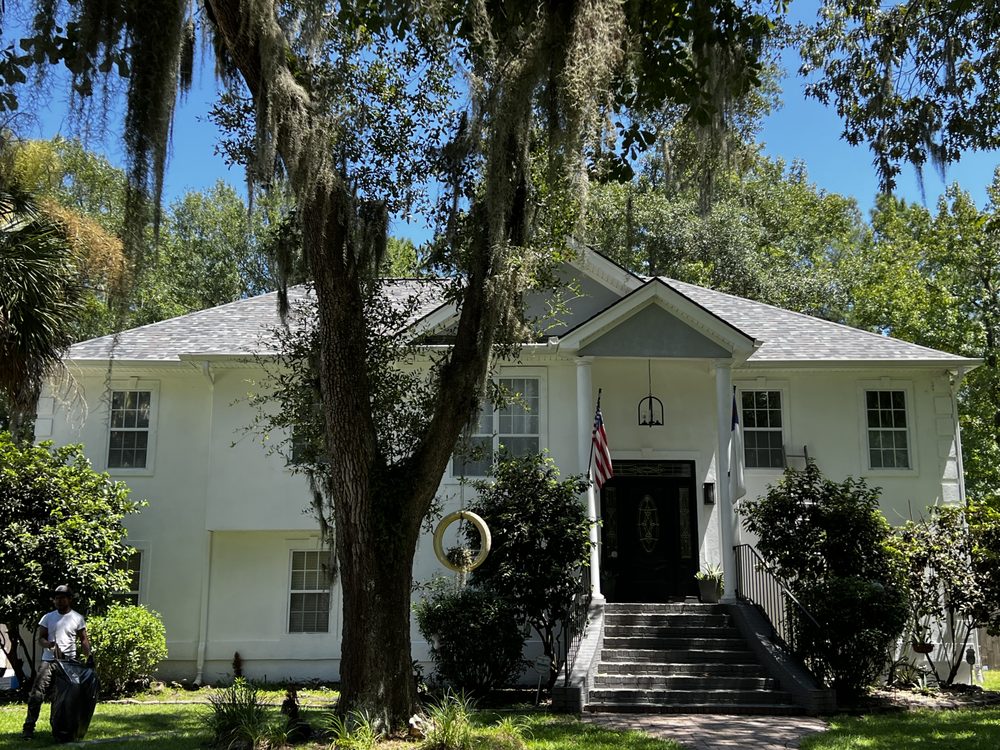 Slide of Michaels Roofing