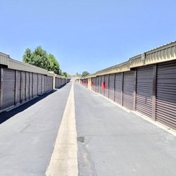 Lincoln Mini Storage - Clean facility