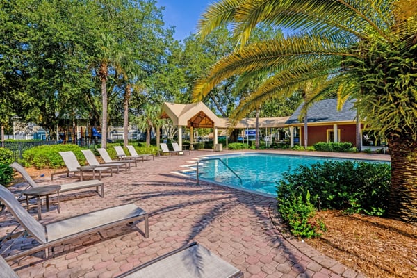 The Livingston by null