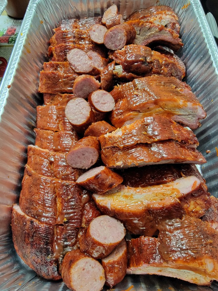 JT's BBQ Cravings & More Logo