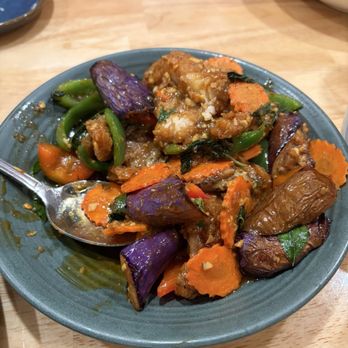 Ari's Thai Eatery - Thai Near Me - Azusa, California