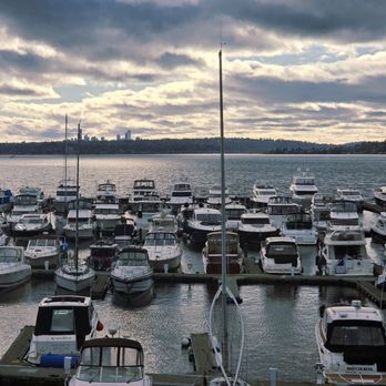 Anthony's HomePort - Kirkland - I love a cloudy day! - Seafood Near Me - Kirkland, Washington