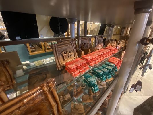 Balikbayan Handicrafts by null