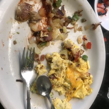 Louise's Pantry - American Near Me - La Quinta, California