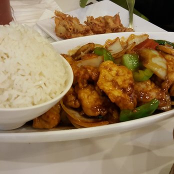 Joy Yee - Evanston - Basil catfish - Noodles Near Me - Evanston, Illinois