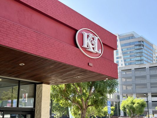 K&L Wine Merchants by null