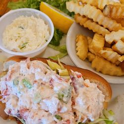 Point Breeze - Full of mayo and salt lobster roll