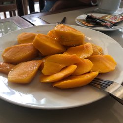 Diakopes Inn - Yummy sweet mangoes