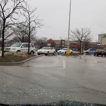 Krispy Kreme - Drive thru line - Donuts Near Me - Hillside, Illinois Krispy Kreme - Drive thru line - Donuts Near Me - Hillside, Illinois