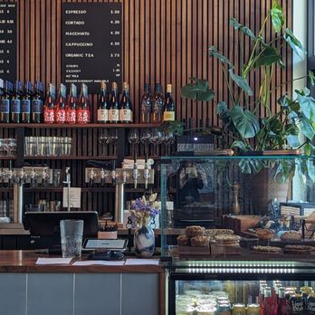 Fable - Ordering counter - Wine Bars Near Me - Seattle, Washington