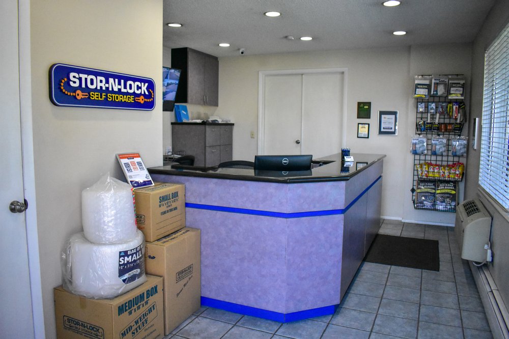 STORNLOCK SELF STORAGE Updated October 2024 13 Photos & 18 Reviews 8620 S 300th W, Sandy