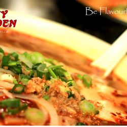 Spicy Garden Restaurant - Spicy Beef and Pork Noodle Soup (Bun Bo Hue)