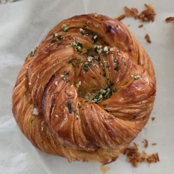 Radio Bakery - Garlic knot - Bakeries Near Me - Brooklyn, New York