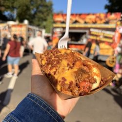 Apple Harvest Festival - Loaded hotdog with pulled pork n cheese 5/10 good flavor but Cold serving