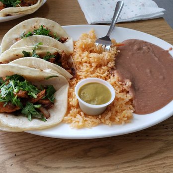 Danny's Tacos & Grill - Chicken taco plattter - Mexican Near Me - Arlington, Texas Danny's Tacos & Grill - Chicken taco plattter - Mexican Near Me - Arlington, Texas