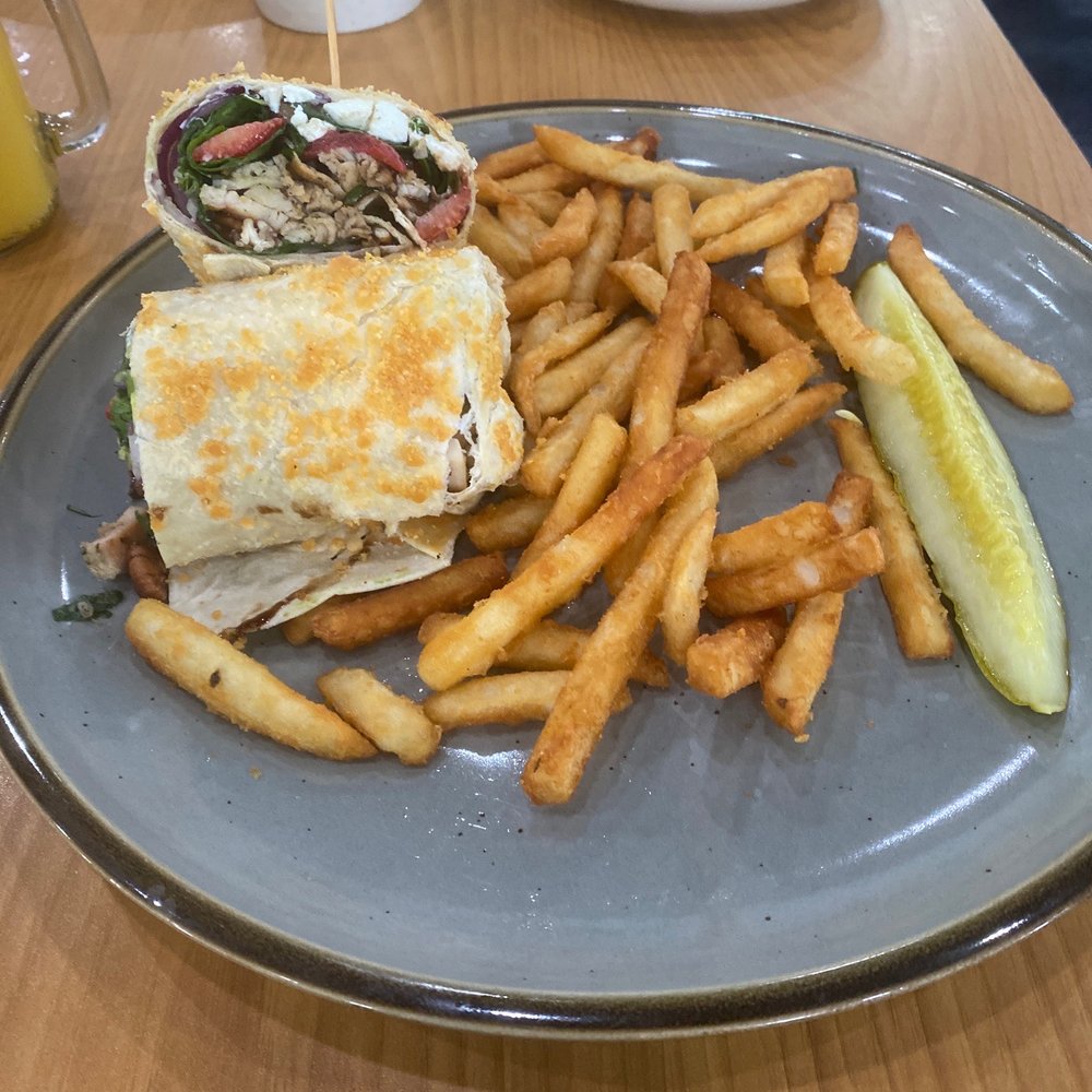 Eggcetera Breakfast & Lunch - Chicken wrap - Breakfast & Brunch Near Me - Fort Myers, Florida Eggcetera Breakfast & Lunch - Chicken wrap - Breakfast & Brunch Near Me - Fort Myers, Florida