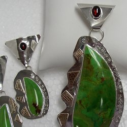 Markland's Creations - Sterling silver/14KTY custom Pend&ER Green Agate