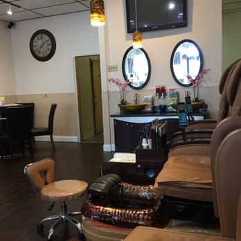 Nail Spa - Open and spacious with newer looking chairs and nail stations. Pleasant environment. - Nail Salons Near Me - Crossville, Tennessee