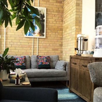 Atinama Massage Therapy - Waiting area - Massage Therapy Near Me - Toronto, Ontario