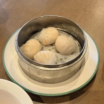 Tim Ho Wan - 01. Har Gow (Shrimp Dumplings) - Dim Sum Near Me - Irvine, California Tim Ho Wan - 01. Har Gow (Shrimp Dumplings) - Dim Sum Near Me - Irvine, California