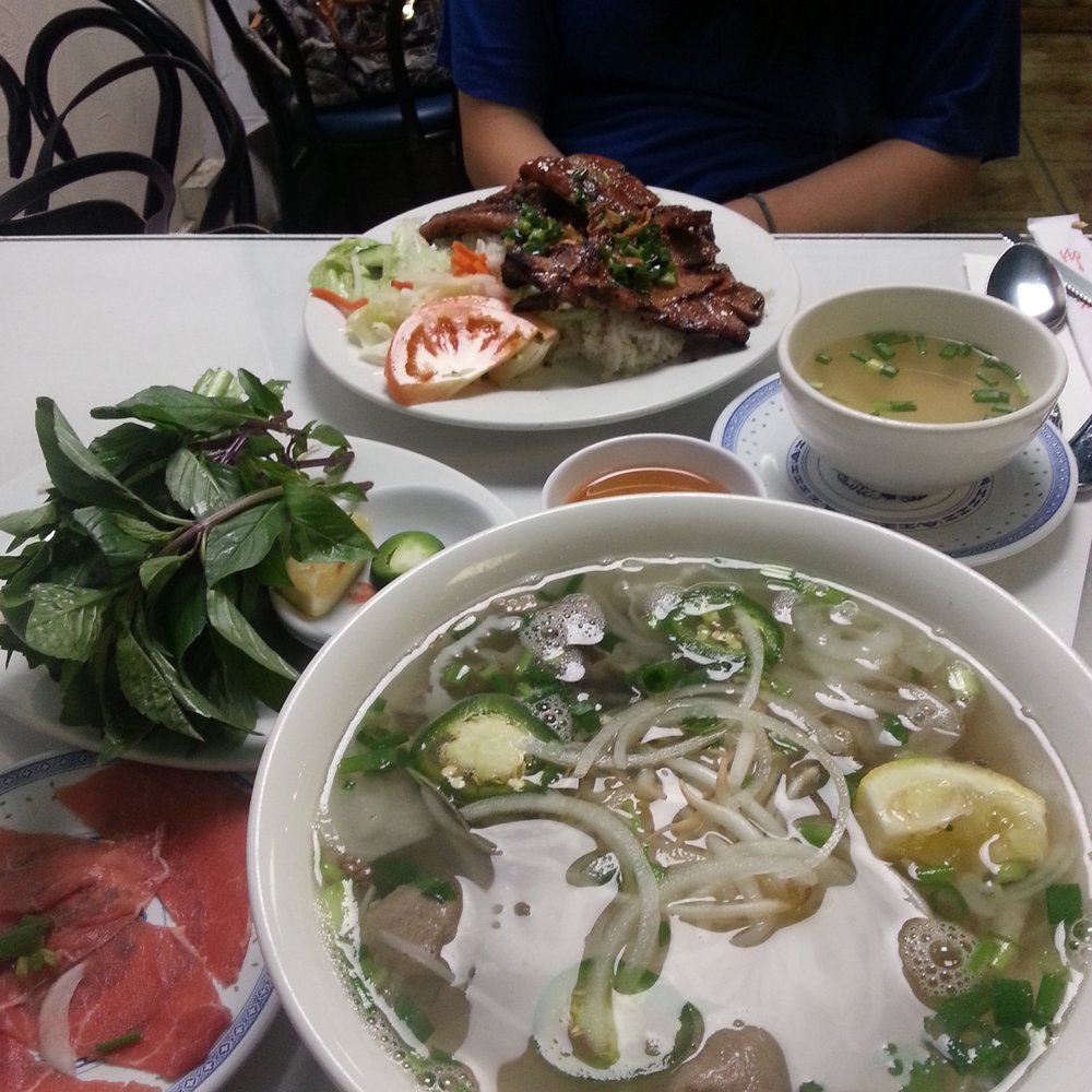 Super Pho - Waialae - Combo Pho and pork chops! - Vietnamese Near Me - Honolulu, Hawaii Super Pho - Waialae - Combo Pho and pork chops! - Vietnamese Near Me - Honolulu, Hawaii
