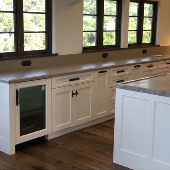 Columbia Kitchen Cabinets - Cabinetry Near Me - Abbotsford, British Columbia