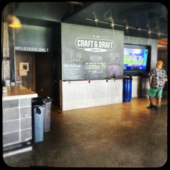 Craft And Draft - Changing specials - Sports Bars Near Me - Kansas City, Missouri