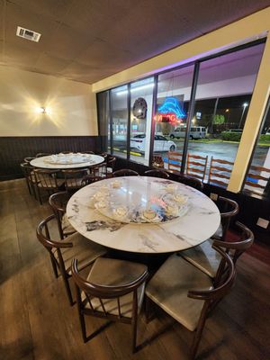 Long Gong Chinese Restaurant by null