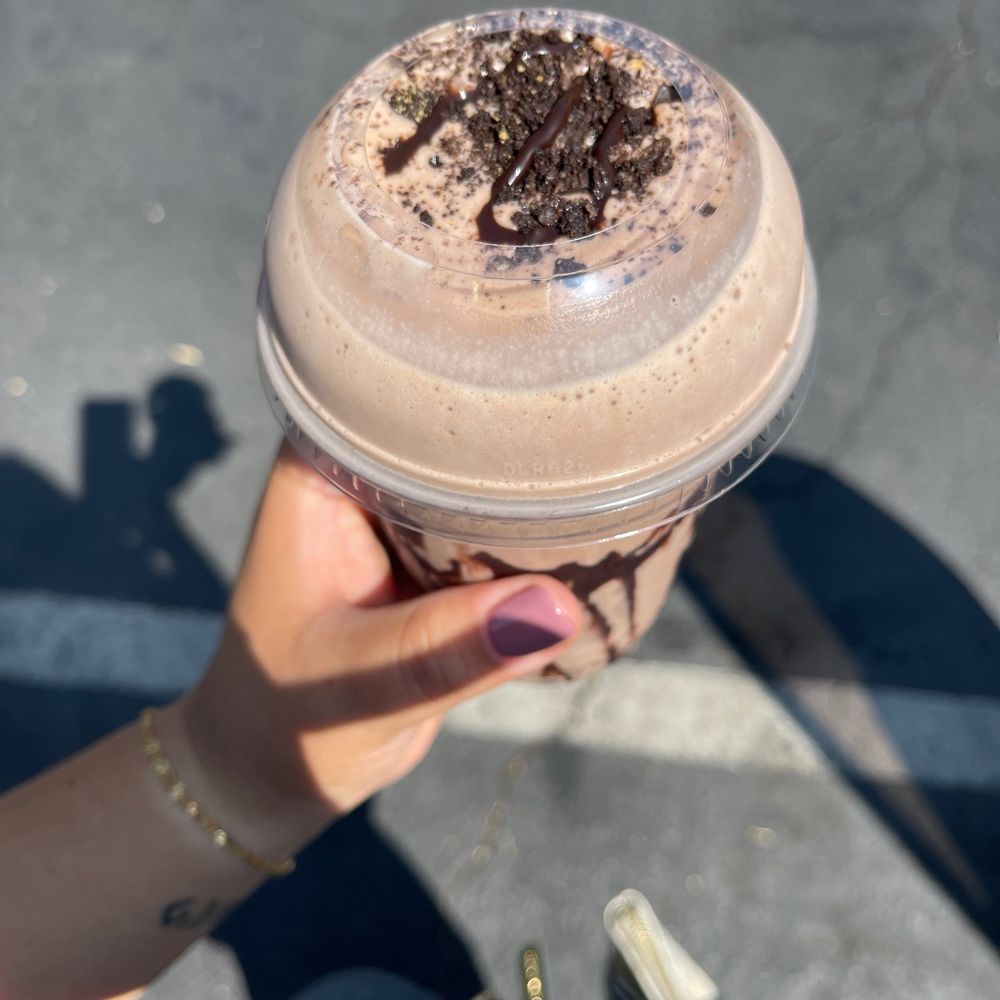 The Hype Nutrition - OREA PEANUT BUTTER RECOVERY SHAKE - Juice Bars & Smoothies Near Me - Manteca, California The Hype Nutrition - OREA PEANUT BUTTER RECOVERY SHAKE - Juice Bars & Smoothies Near Me - Manteca, California