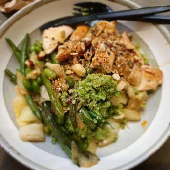 Surch - Warm chicken breast with vegetables, beans, edamame and minced broccoli. - Australian Near Me - Forest Hill, VIC Surch - Warm chicken breast with vegetables, beans, edamame and minced broccoli. - Australian Near Me - Forest Hill, VIC