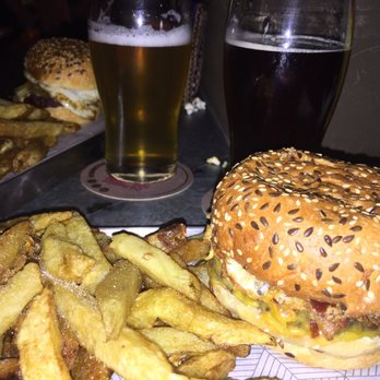Santa Pinta - Beer Bar Near Me - Buenos Aires, C Santa Pinta - Beer Bar Near Me - Buenos Aires, C