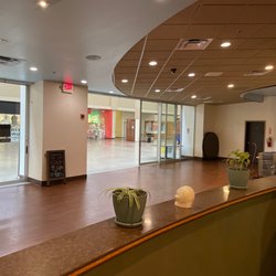 Cloud Mountain Kombucha - Front area