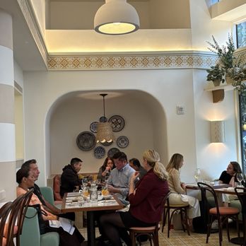 Mama Mezze - Interior - Mediterranean Near Me - New York, New York