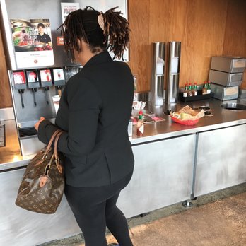 Chipotle Mexican Grill - Mexican Near Me - Lawrence, New York Chipotle Mexican Grill - Mexican Near Me - Lawrence, New York