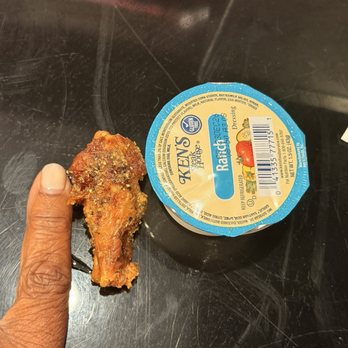 T's Brunch Bar - Can't believe the size of these wings - Seafood Near Me - Douglasville, Georgia